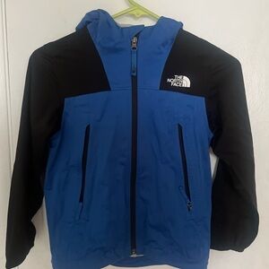 The North Face hooded windbreaker.  Boys Size XS (6).  Like new.
